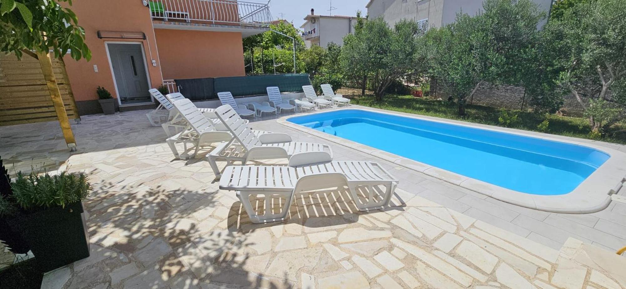 Apartman Mia With Pool1 สปลิท ภายนอก รูปภาพ