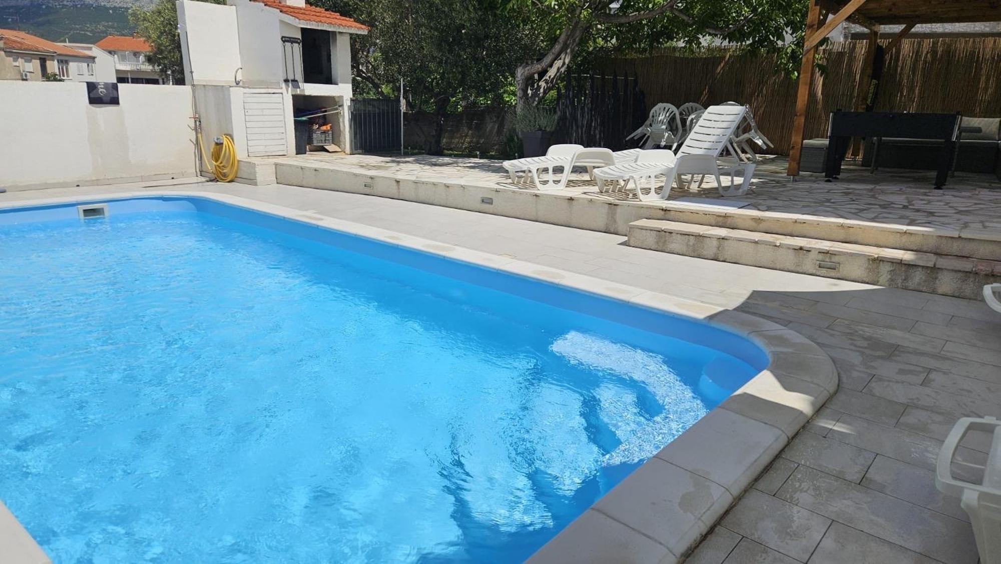 Apartman Mia With Pool1 สปลิท ภายนอก รูปภาพ